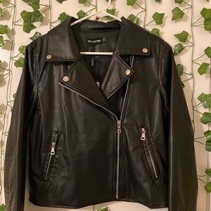 NEVER WORN PRETTY LITTLE THING LEATHER JACKET